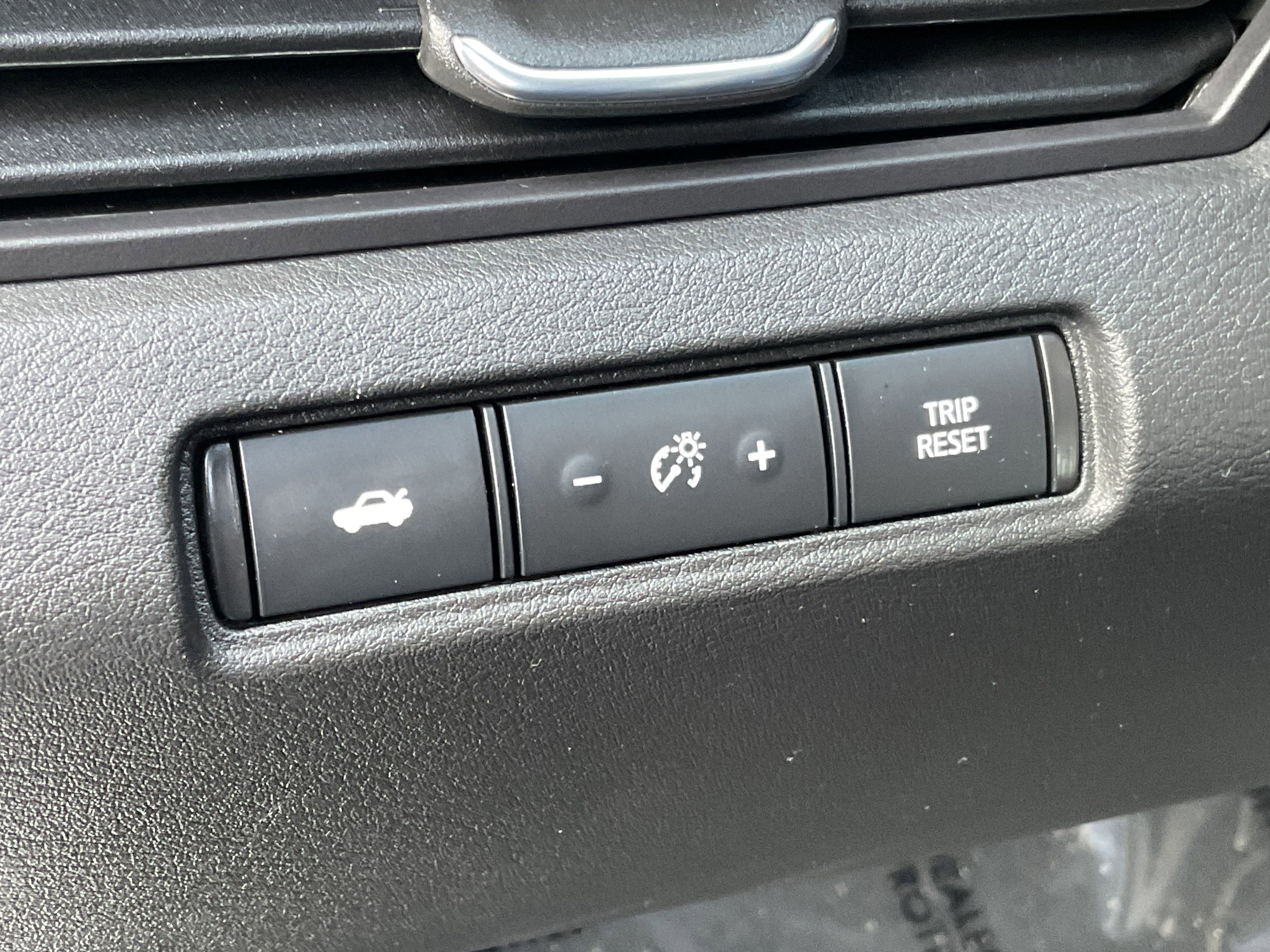 Used 2024 Nissan Altima 2.5 SV image 25