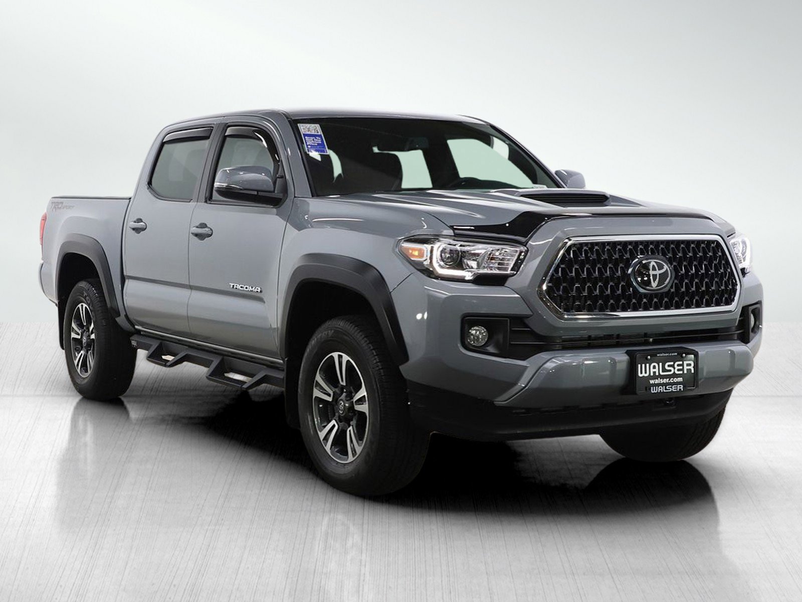 Used 2019 Toyota Tacoma TRD Sport w/ Technology Package image 7