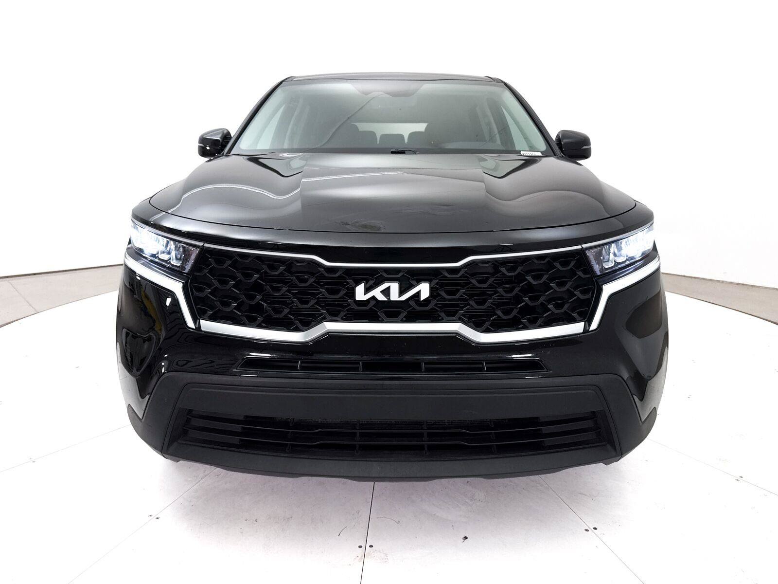 Used 2023 Kia Sorento LX FWD image 13