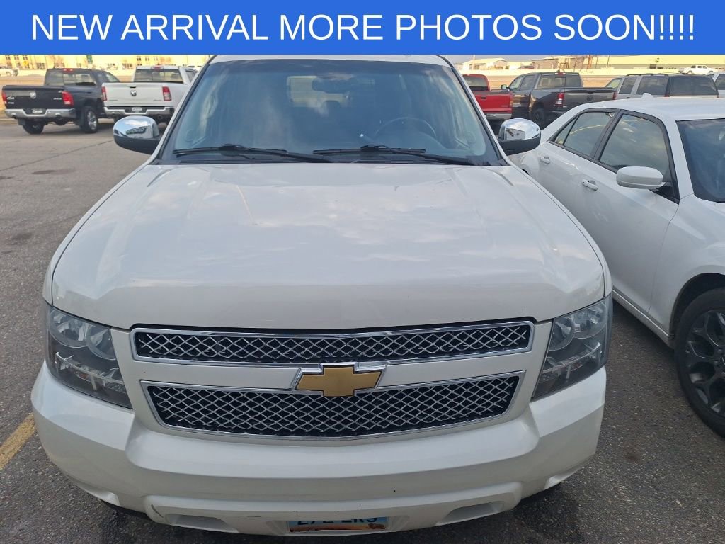 Used 2013 Chevrolet Suburban LTZ AWD/4WD image 3