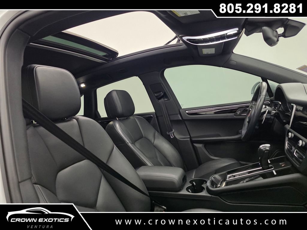 Used 2023 Porsche Macan S AWD/4WD image 11