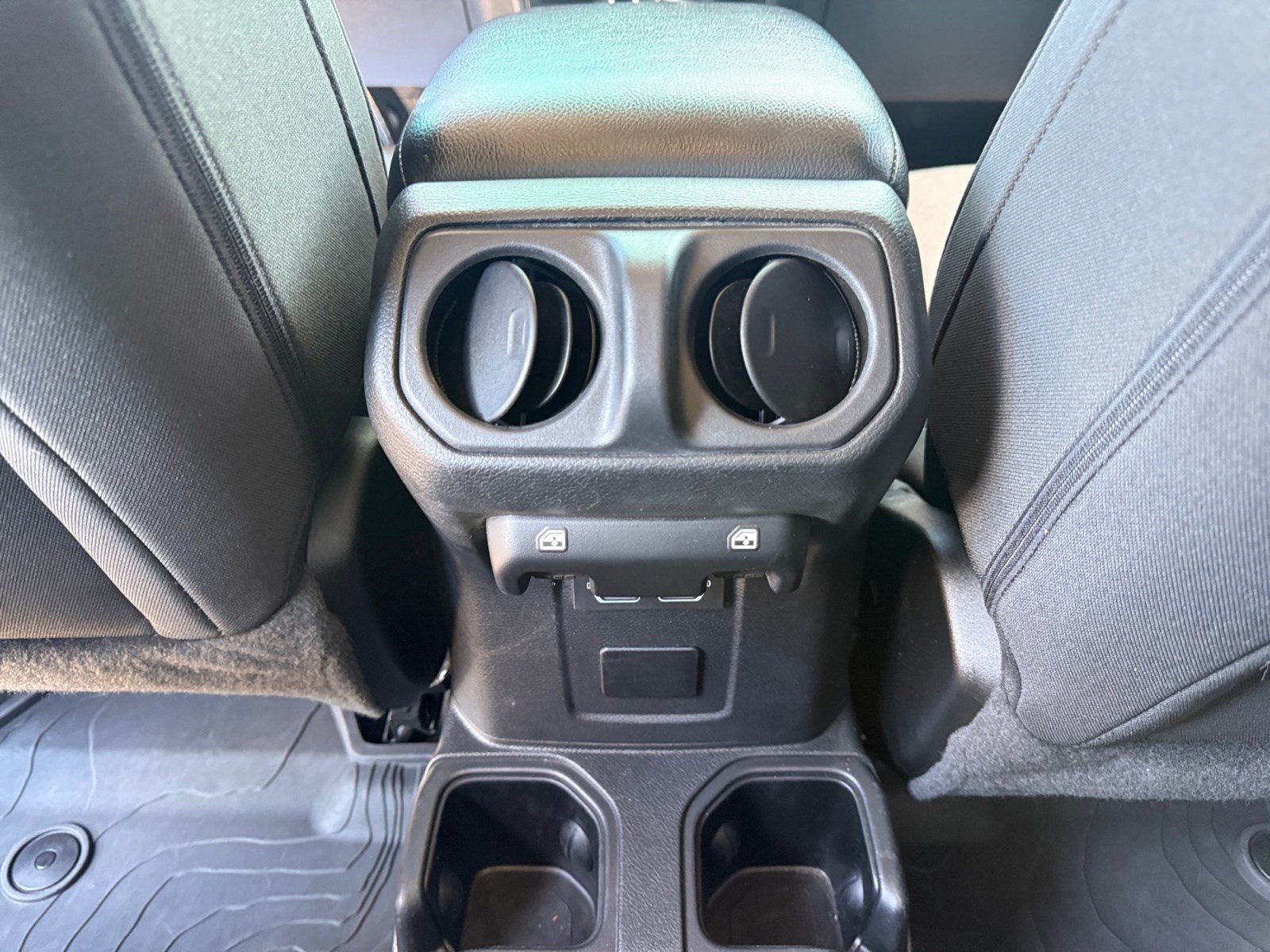 Used 2022 Jeep Gladiator Sport AWD/4WD image 30
