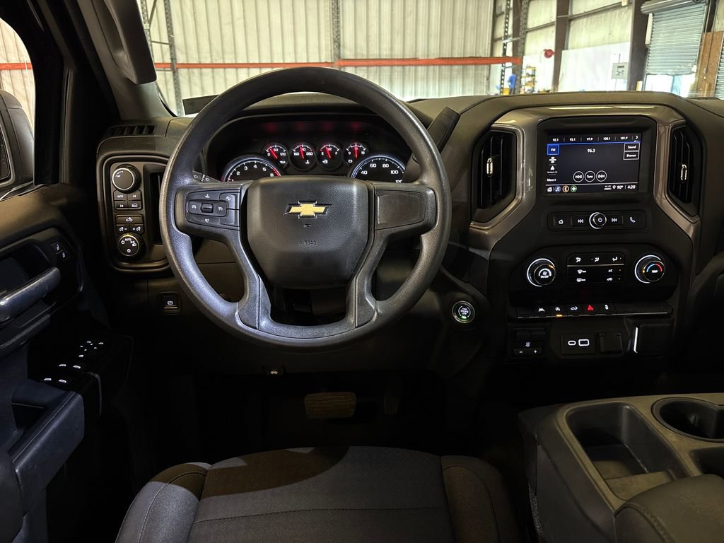 Used 2023 Chevrolet Silverado 1500 Custom image 13
