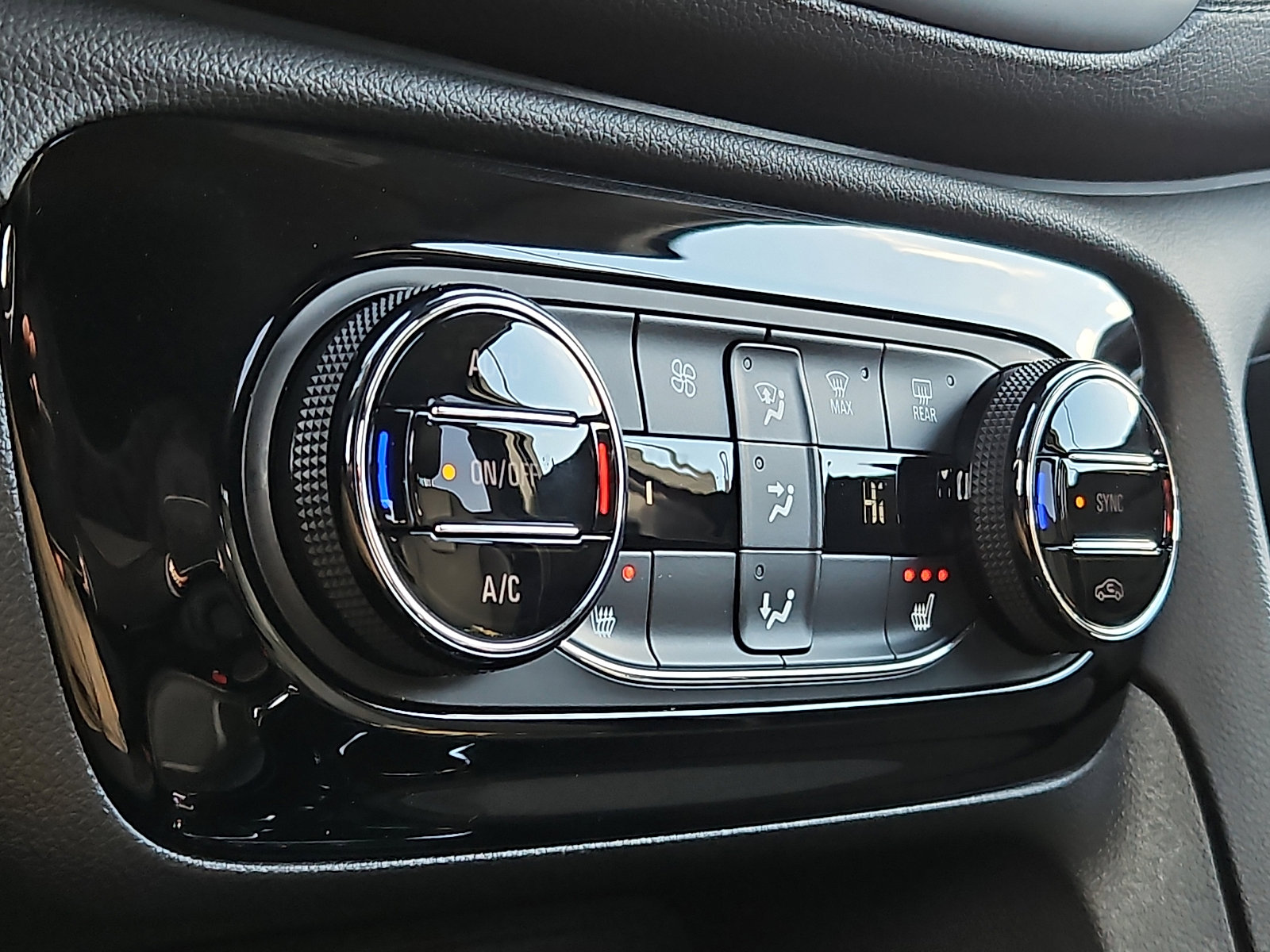 Used 2023 Buick Encore GX Select w/ Safety Package II image 15