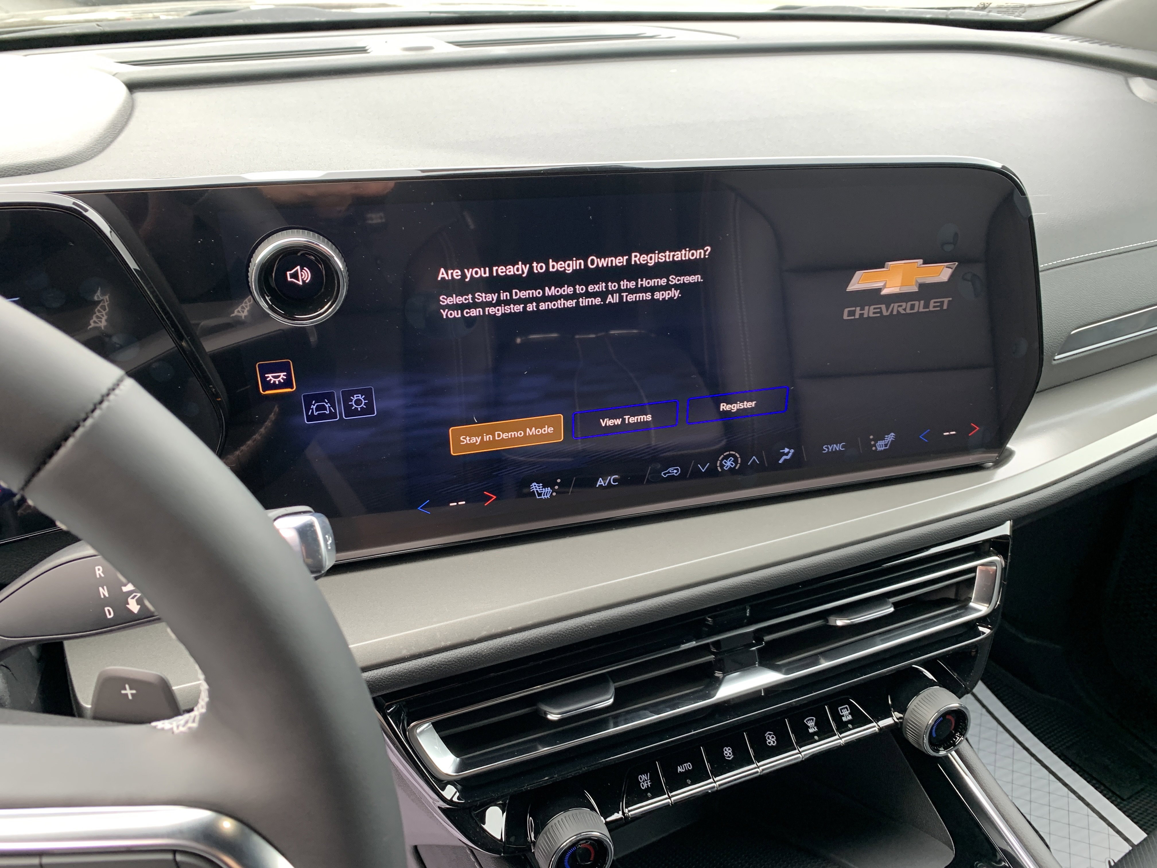 New 2026 Chevrolet Traverse LT w/ Midnight/Sport Edition image 14