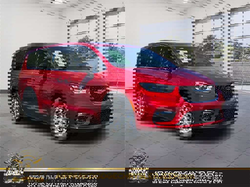 New 2025 Chrysler Pacifica Select