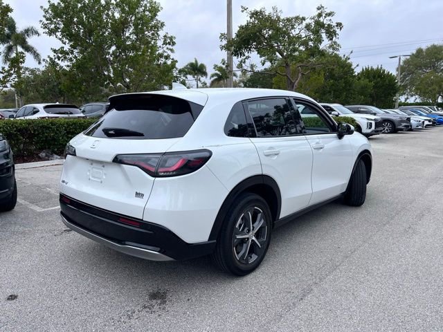 Used 2023 Honda HR-V EX-L image 4