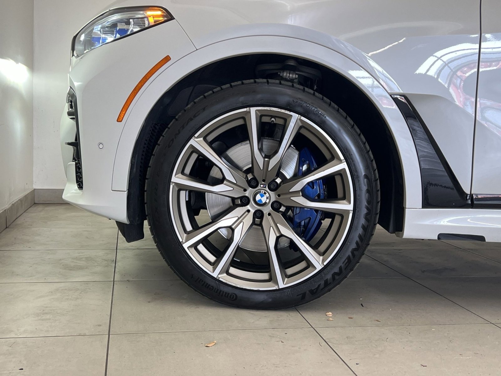 Used 2022 BMW X7 M50i image 10