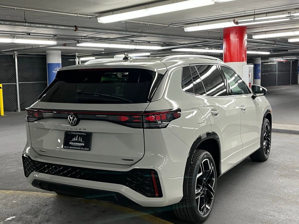 New 2026 Volkswagen Tiguan SEL R-Line image 5
