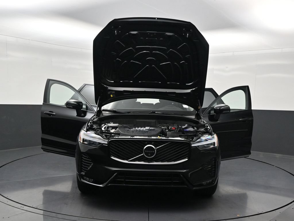 New 2026 Volvo XC60 B5 Plus AWD/4WD image 35