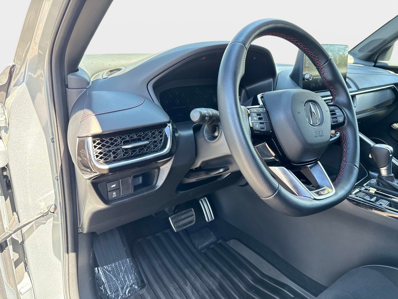Certified 2025 Acura ADX A-Spec image 18