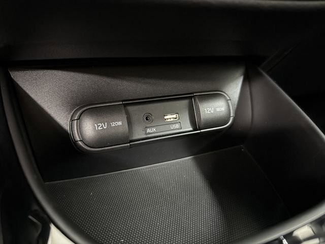 Used 2016 Kia Soul + w/ Soulful Package image 24