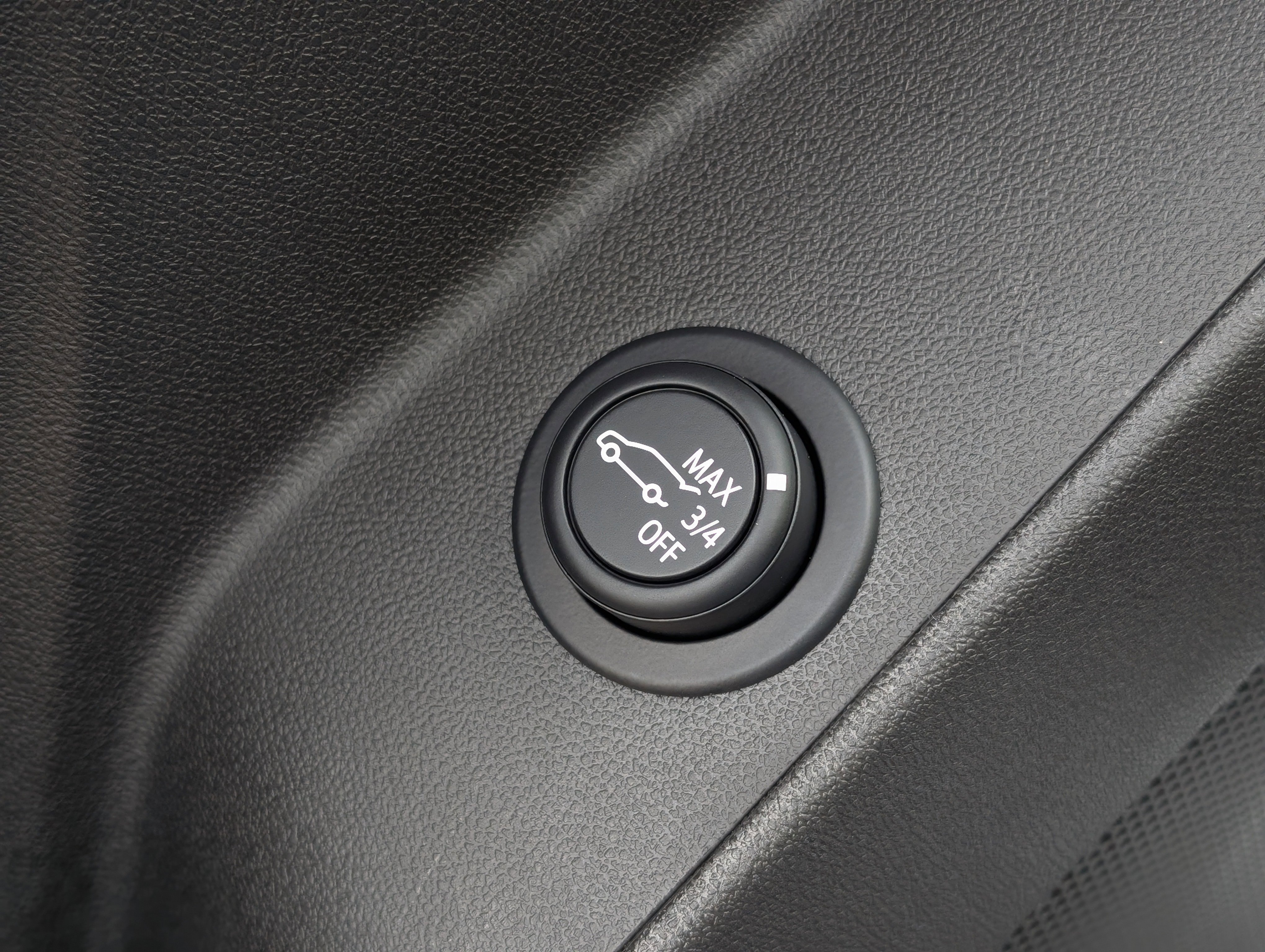 Used 2024 Chevrolet Equinox LT w/ LPO, Floor Liner Package image 28