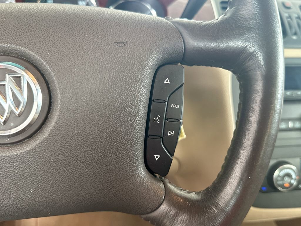 Used 2007 Buick Lucerne CXL w/ Luxury Package FWD image 22