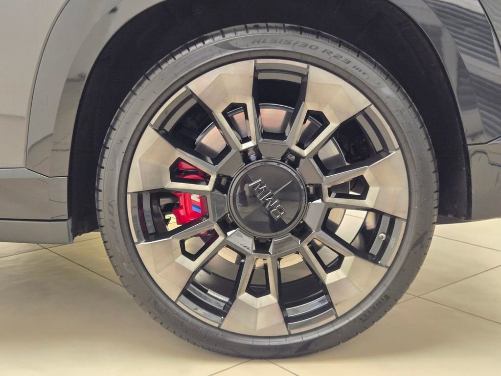 Used 2024 BMW XM AWD/4WD image 13