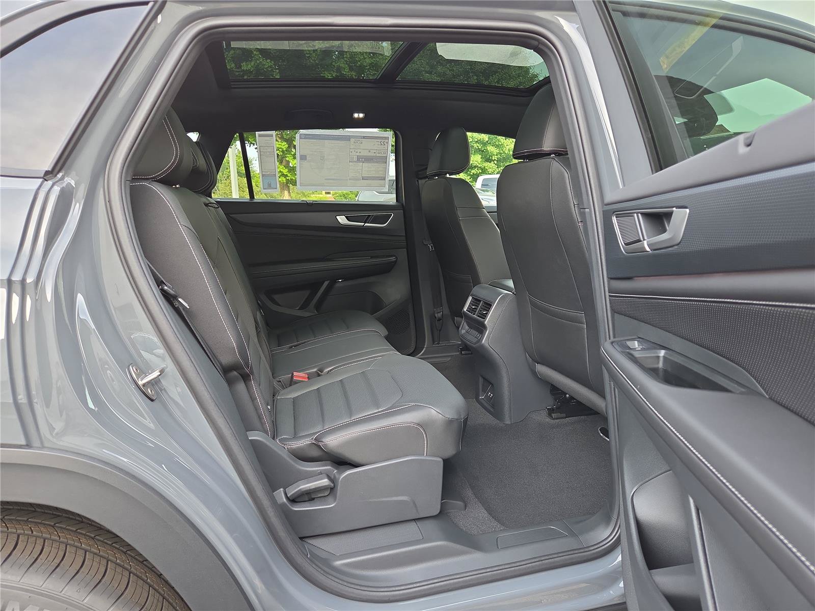 New 2026 Volkswagen Atlas Cross Sport SEL R-Line AWD/4WD image 26