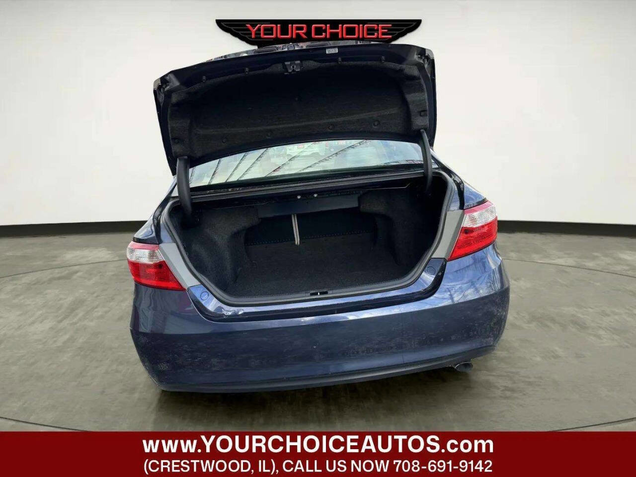 Used 2015 Toyota Camry XLE FWD image 10