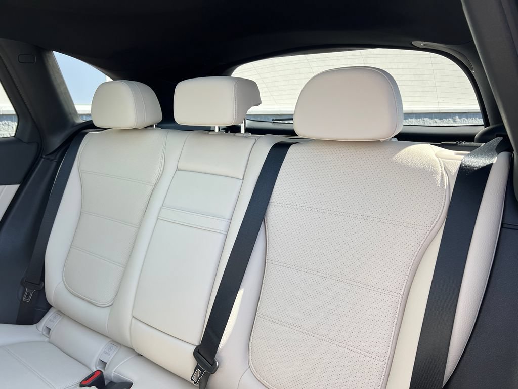 New 2027 Mercedes-Benz GLC 300 4MATIC image 23
