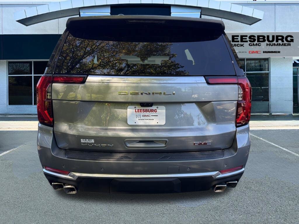 New 2026 GMC Yukon Denali w/ Denali Reserve Package AWD/4WD image 6
