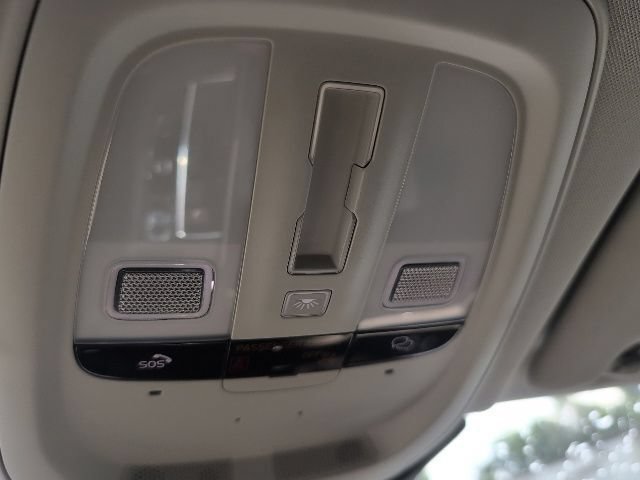 Used 2026 Volvo XC60 B5 Plus AWD/4WD image 26