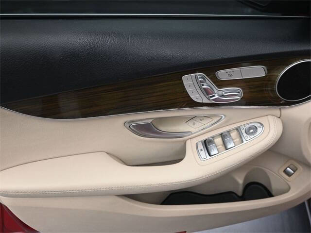 Used 2017 Mercedes-Benz C 300 Sedan w/ Premium 1 Package image 6