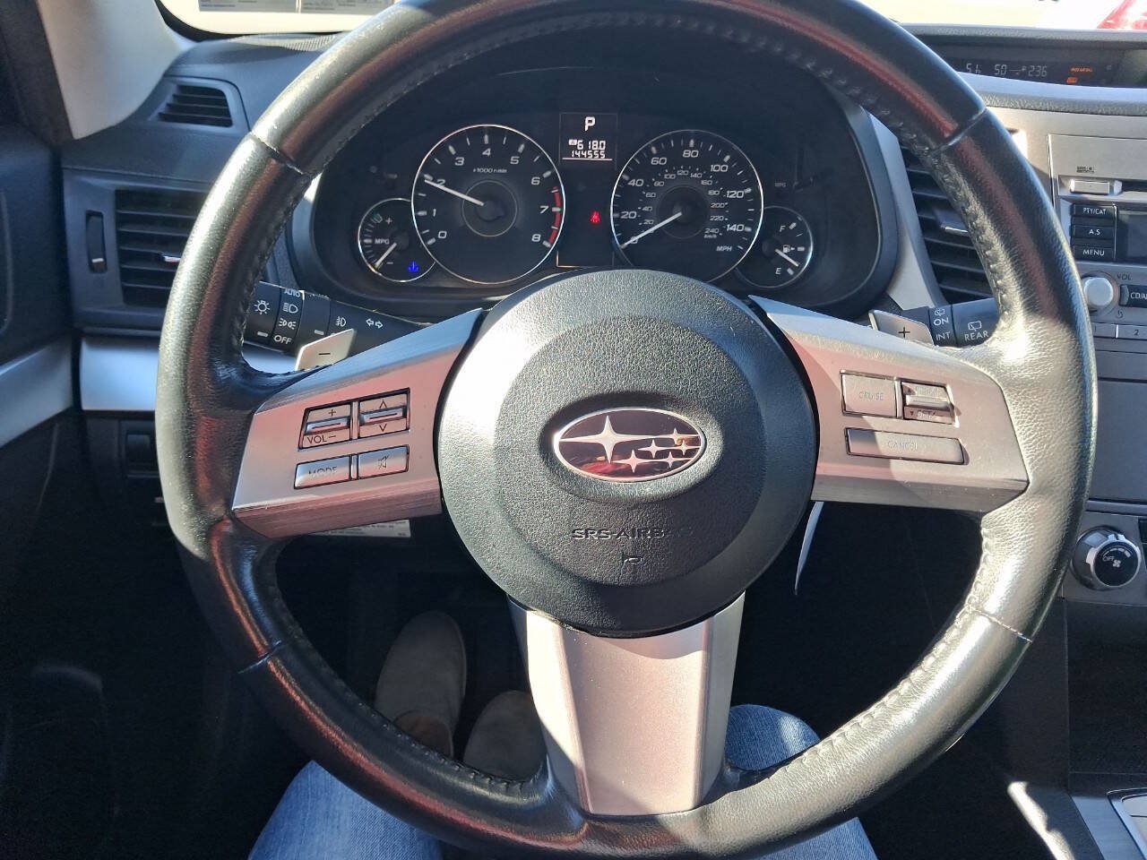 Used 2011 Subaru Outback 2.5i Premium w/ All-Weather Pkg AWD/4WD image 27