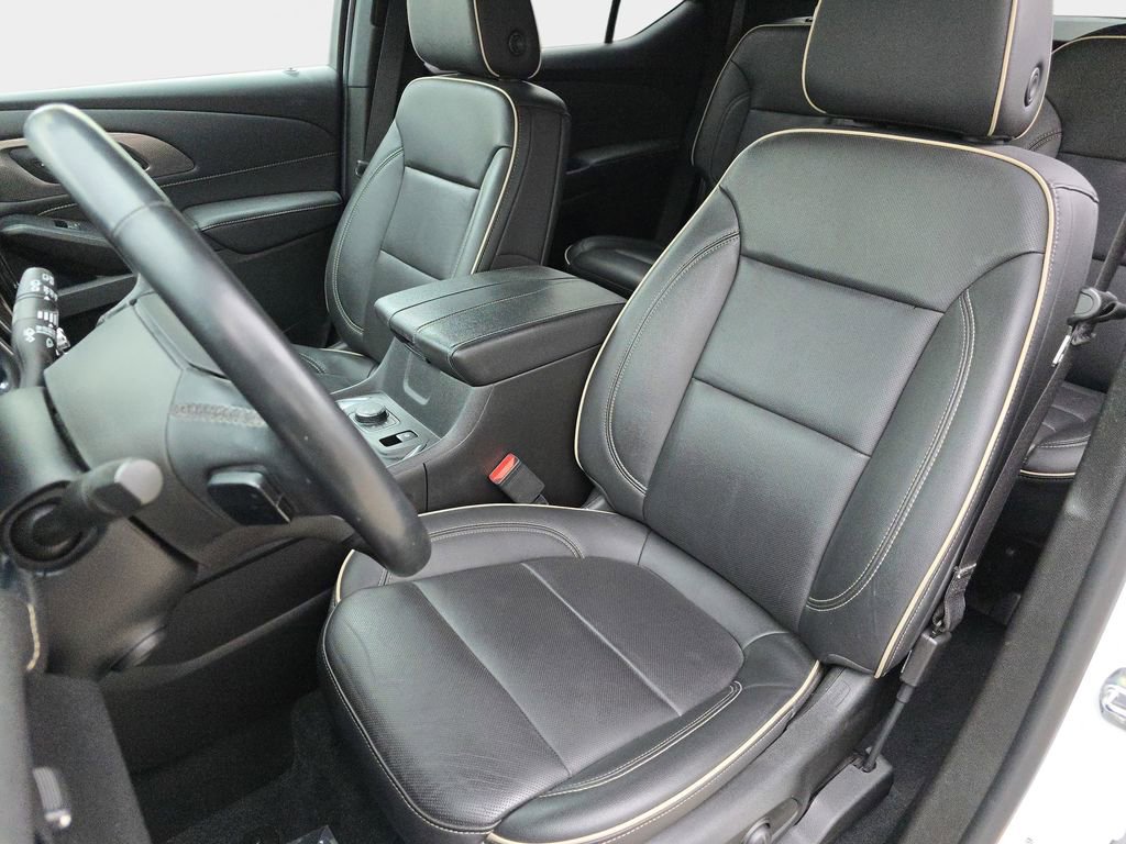 Used 2023 Chevrolet Traverse Premier w/ Redline Edition AWD/4WD image 19