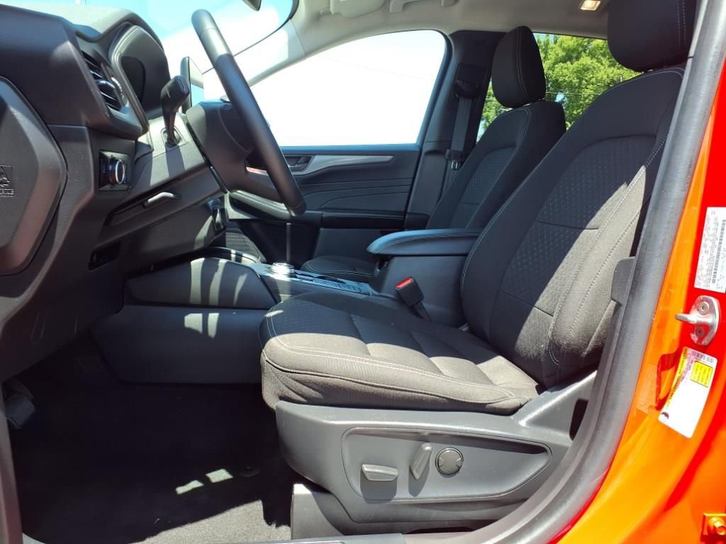 Used 2024 Ford Escape Active image 11
