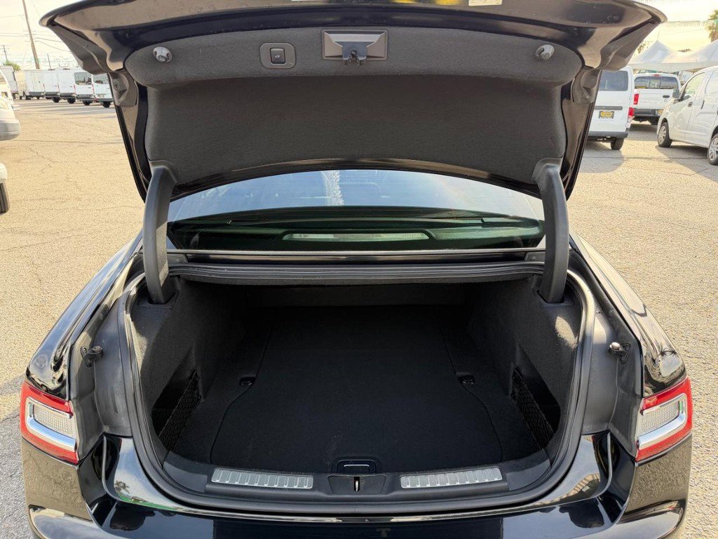 Used 2017 Lincoln Continental Reserve w/ Technology Package image 57