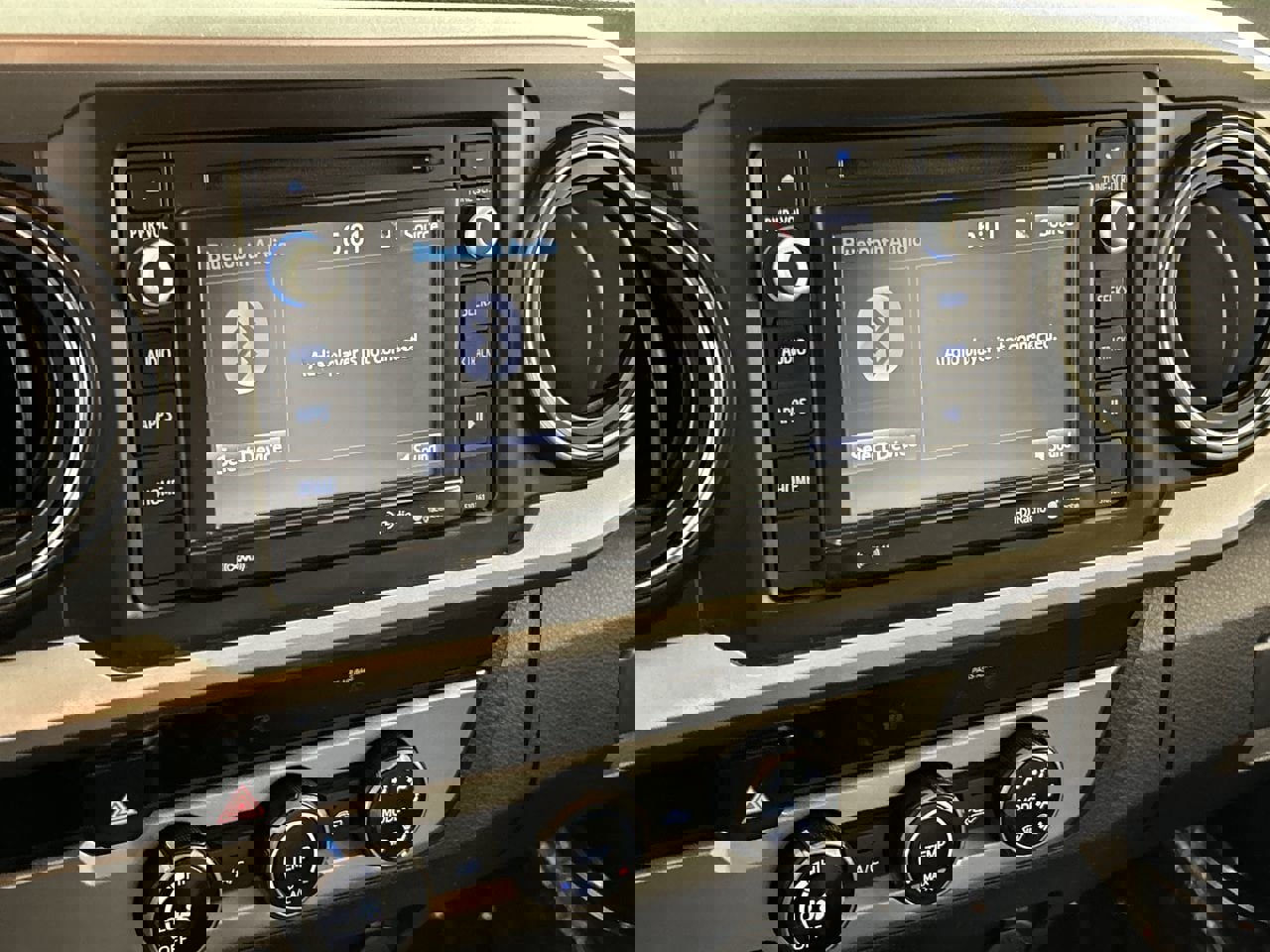 Used 2018 Toyota Tacoma SR5 image 17