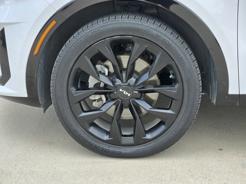 Certified 2023 Kia Sorento SX FWD image 17