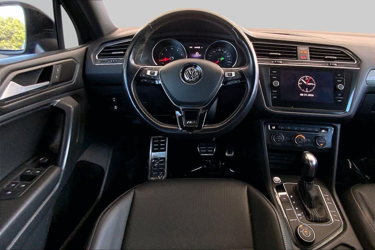 Used 2021 Volkswagen Tiguan SE R-Line AWD/4WD image 6