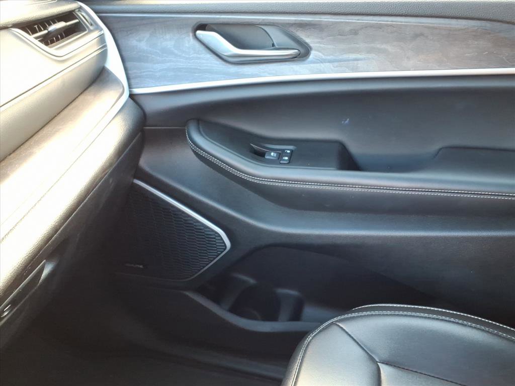 Used 2024 Jeep Grand Cherokee Limited 4xe image 25