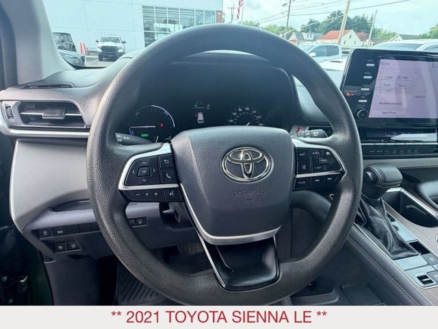 Used 2021 Toyota Sienna LE FWD image 13