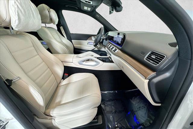 New 2026 Mercedes-Benz GLS 580 4MATIC image 27