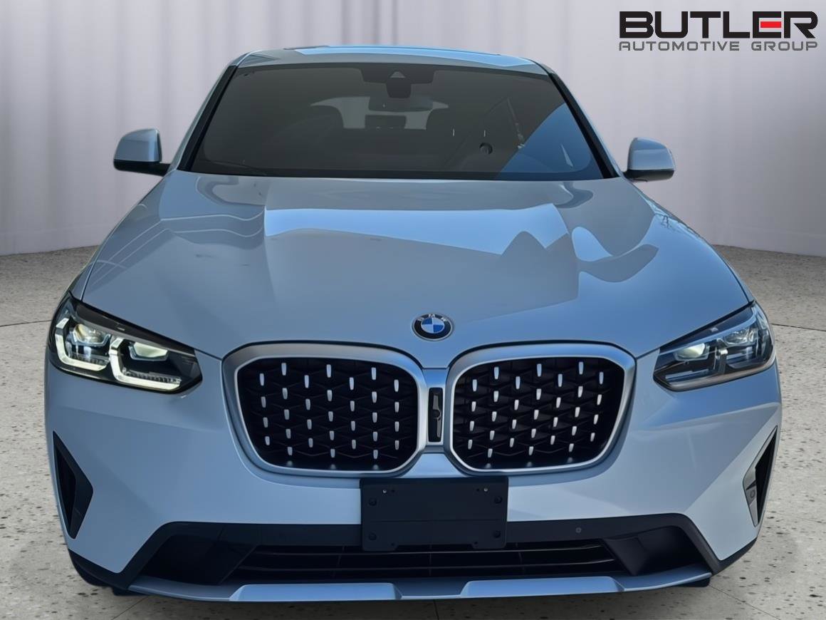 Certified 2024 BMW X4 xDrive30i w/ Premium Package image 7