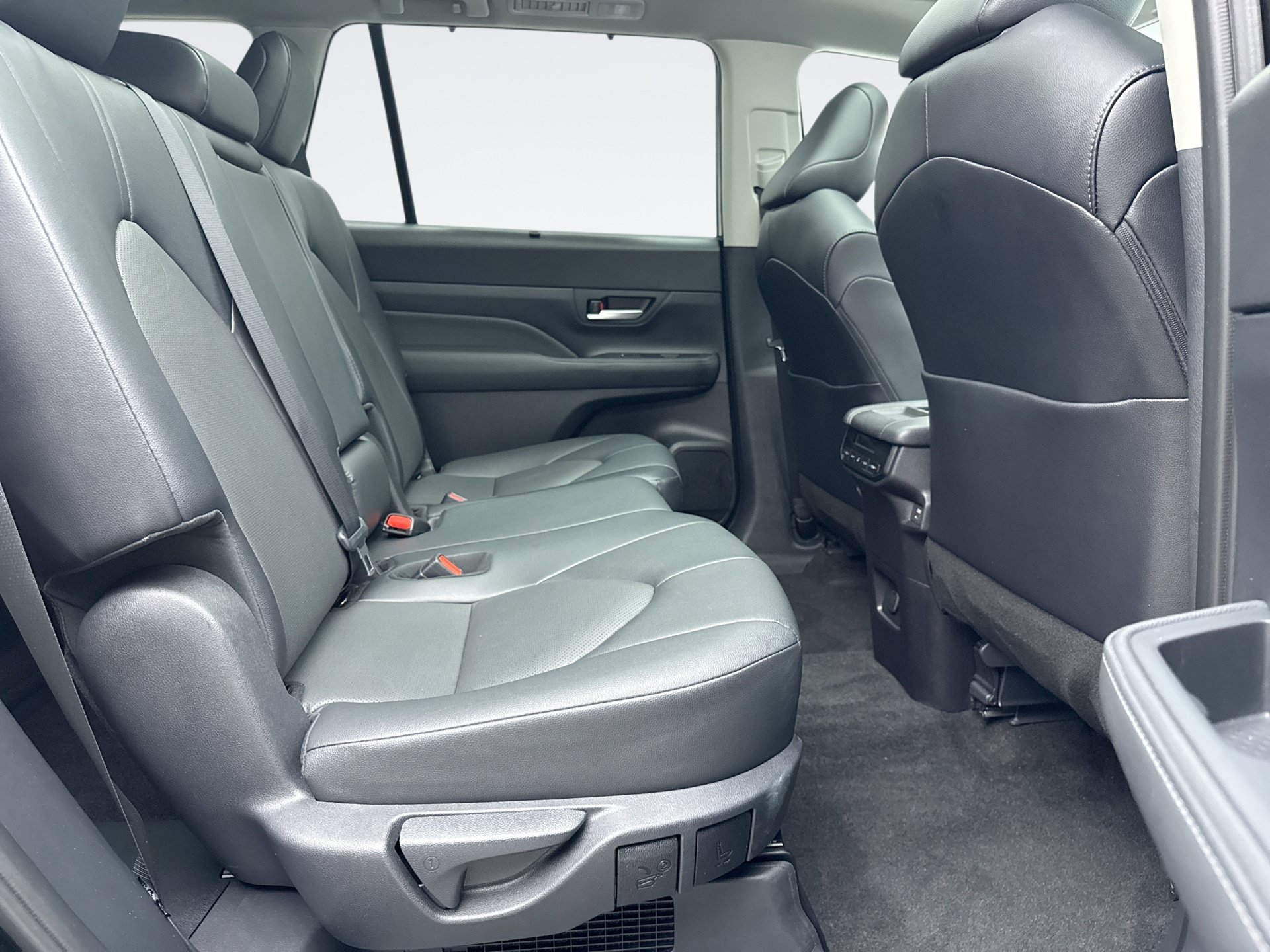 Used 2026 Toyota Grand Highlander AWD Hybrid image 20
