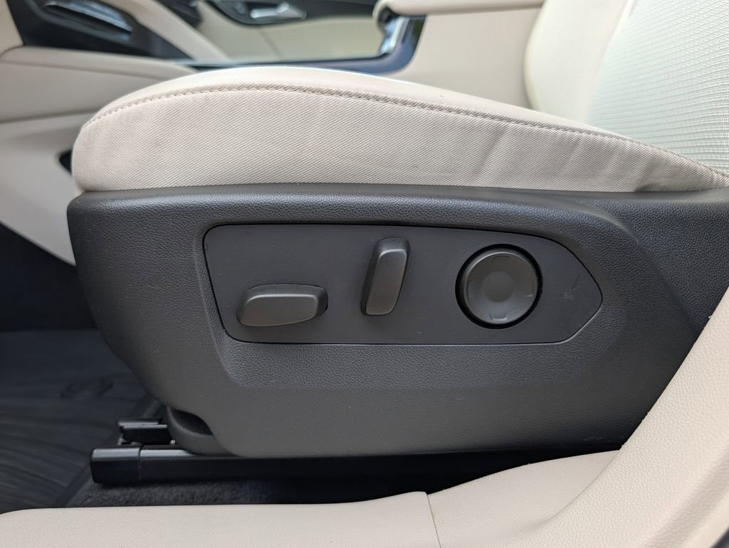 Used 2021 Buick Envision Preferred AWD/4WD image 21