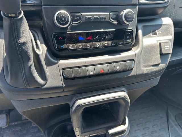 Used 2024 RAM ProMaster 2500 w/ Convenience Group FWD image 14
