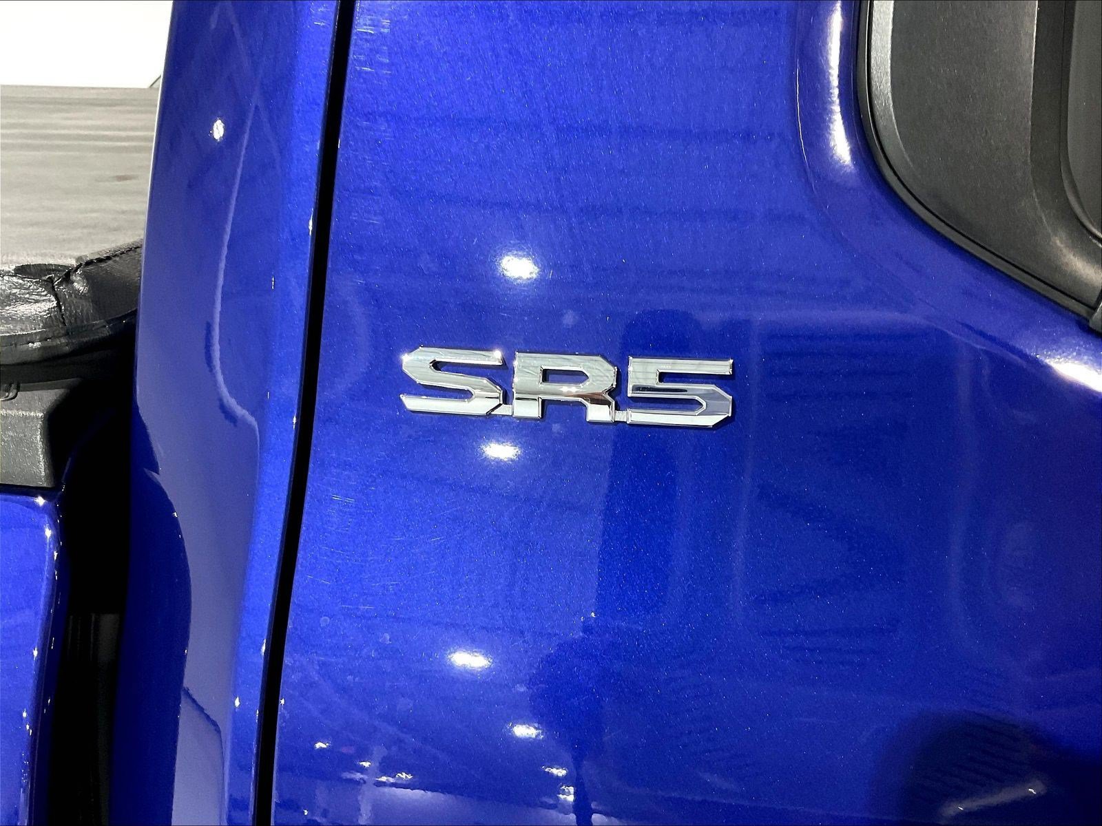 Used 2025 Toyota Tacoma SR5 AWD/4WD image 24