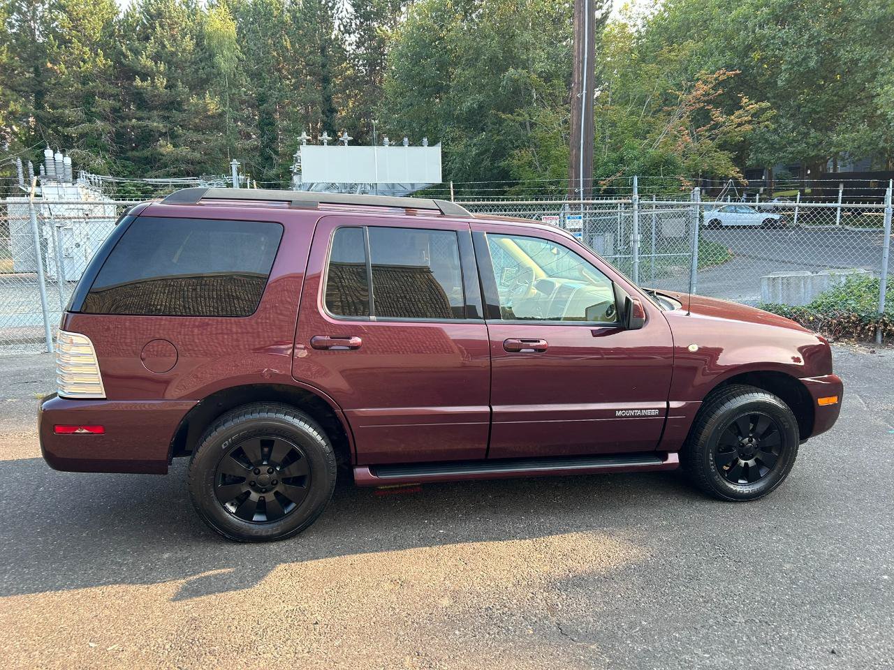 Used 2007 Mercury Mountaineer AWD image 4