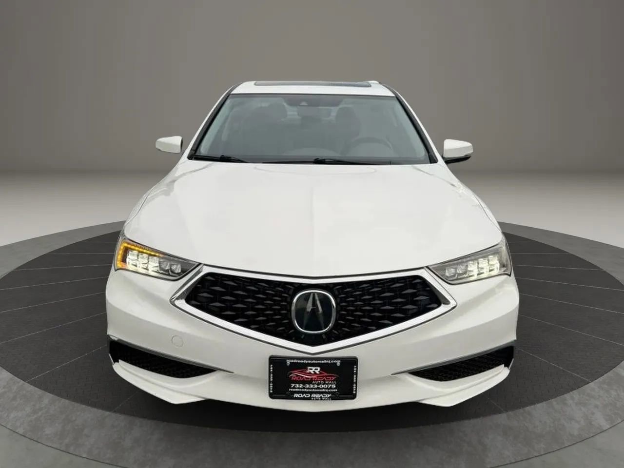 Used 2018 Acura TLX FWD image 4