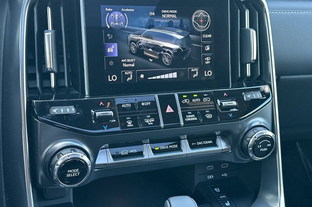 New 2026 Lexus LX 700h Overtrail AWD/4WD image 21