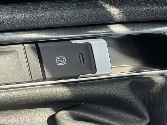 Used 2024 Volkswagen Tiguan SE FWD image 29