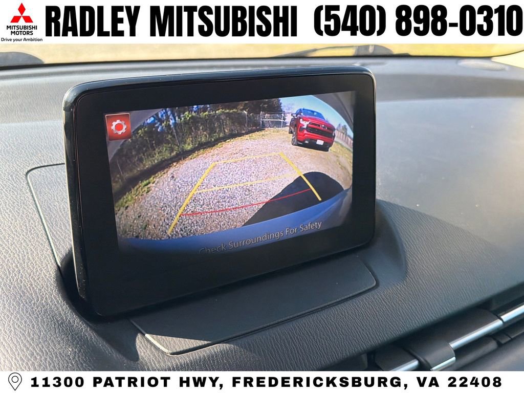 Used 2019 Toyota Yaris LE image 7