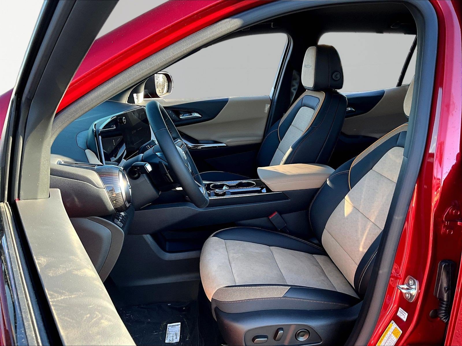 New 2027 Chevrolet Equinox ACTIV w/ Safety and Technology Package AWD/4WD image 17