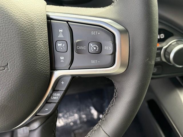 New 2026 RAM 1500 4x4 Crew Cab image 18