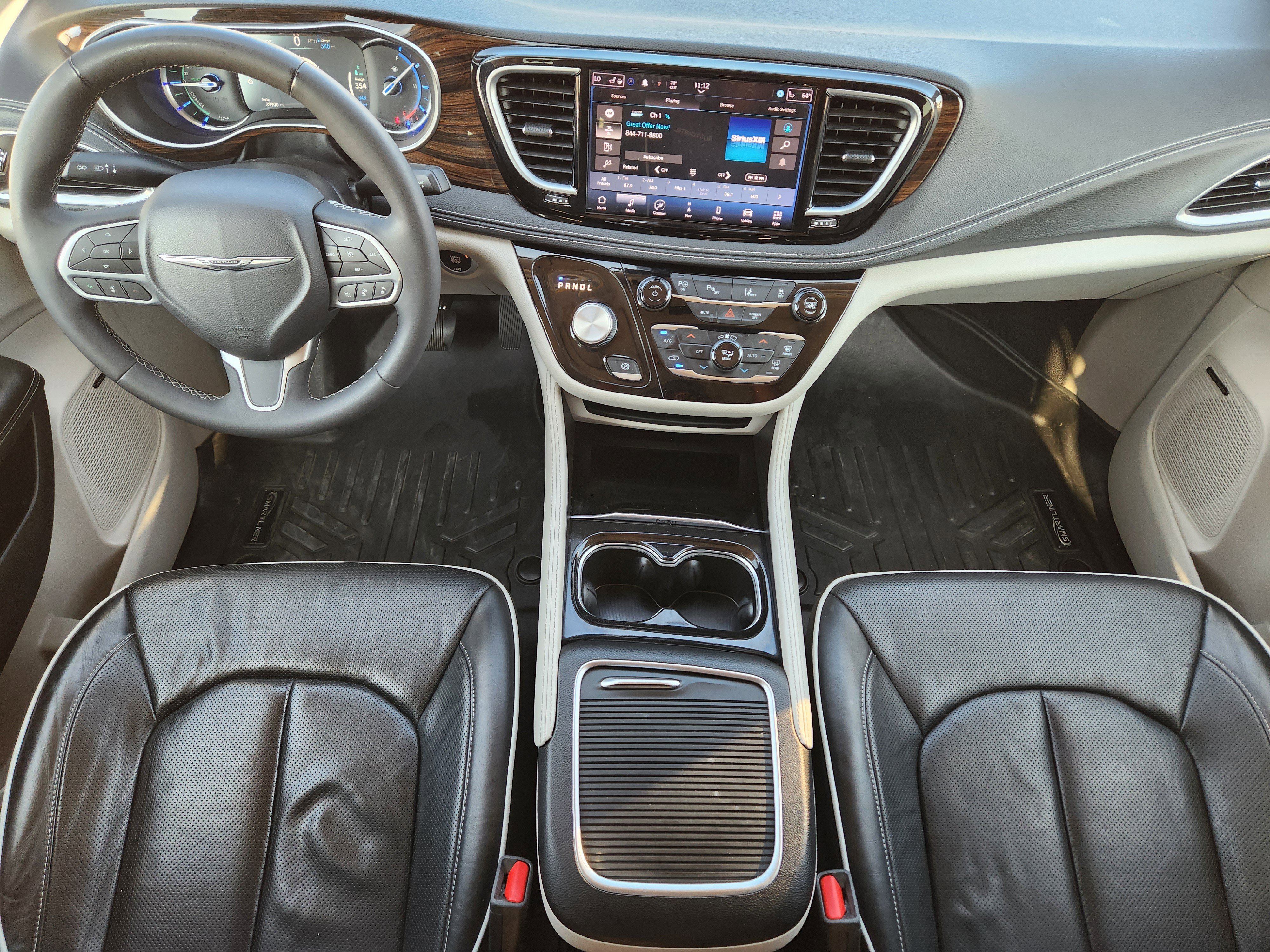 Used 2022 Chrysler Pacifica Limited image 25