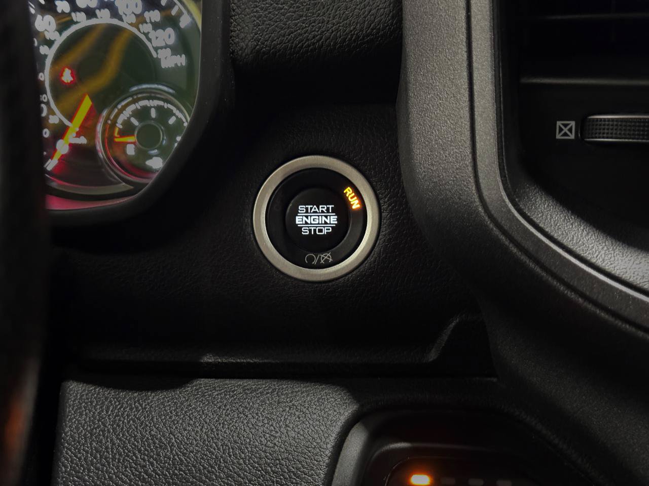 Used 2024 RAM 3500 Tradesman AWD/4WD image 31