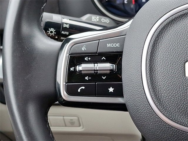 Used 2024 Kia Carnival LX image 21